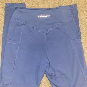 Tier Essential Pocket Leggings